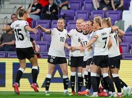 跟队记者：尤文仍想签小马尔蒂尼，亚特兰大要求永久转会